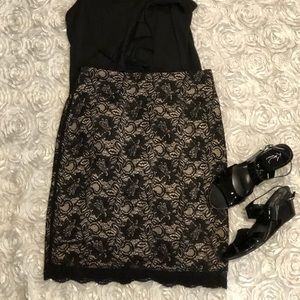 Banana Republic Black Lace Skirt Size 4P